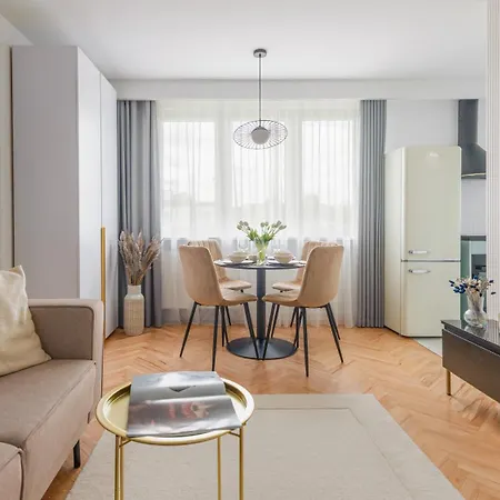 Victus Apartamenty, Mirage アパート *